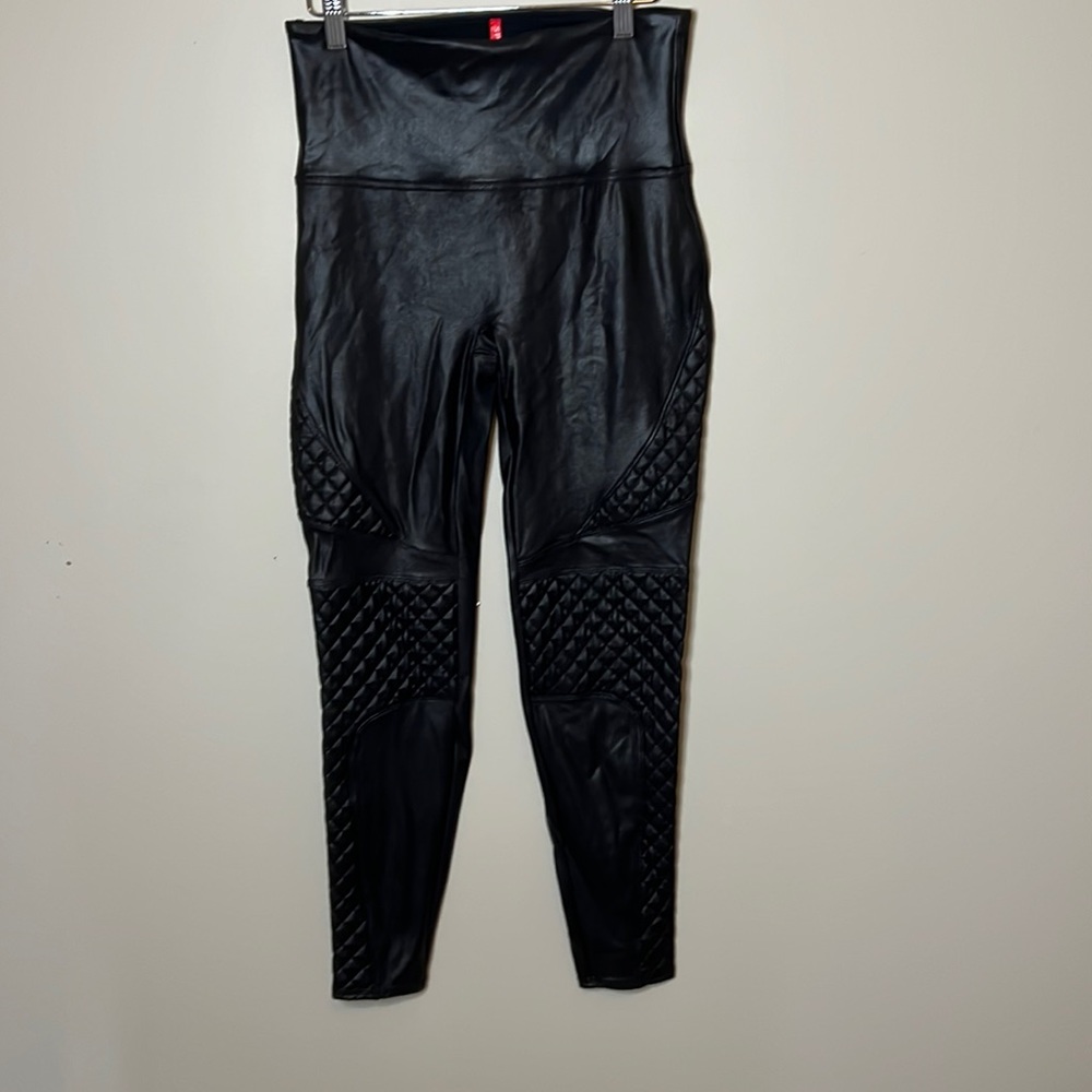 NWOT Spanx Faux Leather Quilted Leggings Large